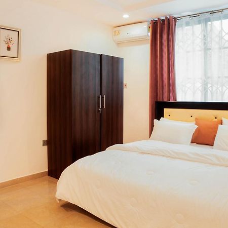 Aiden Homes And Apartments Hotel コフォリドゥア エクステリア 写真